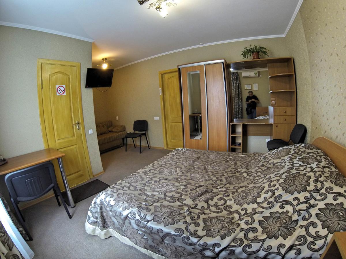 Hotel Katrin Vinnytsia Extérieur photo